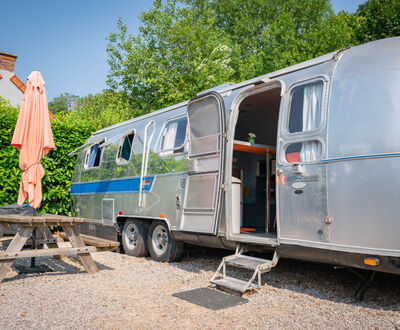 Caravane AirStream - Ferme des Templiers