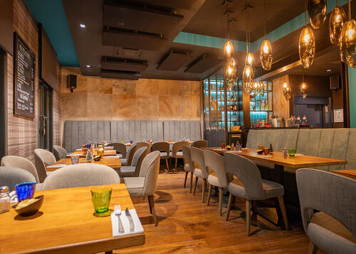 5 - Ril's - Salle de Restaurant - Saint-Omer © Tourisme en Pays de Saint-Omer © QUENTIN MAILLARD