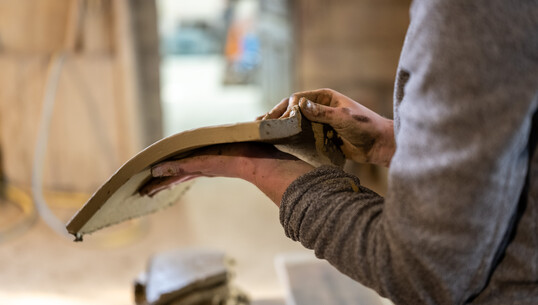 Visite des ateliers de fabrication de la Tuilerie Poterie - 0