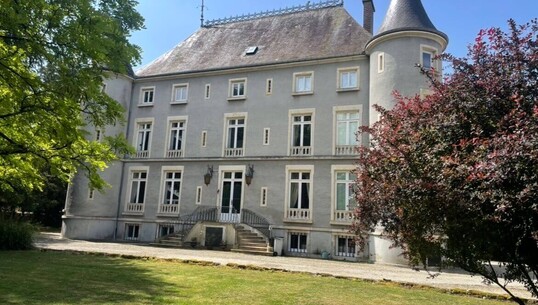 Le Petit Château - 0