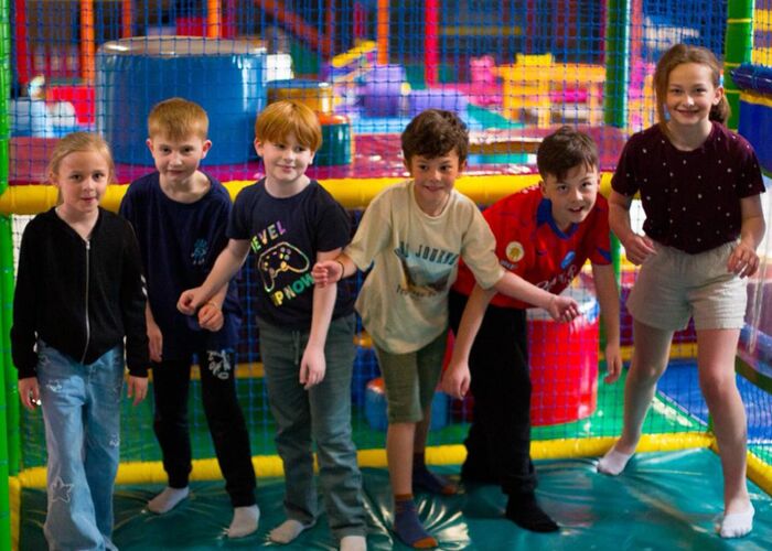 Groupe d'enfants  © Planet kids