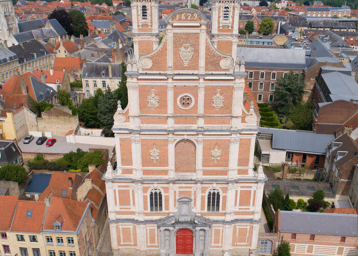 Chapelle des Jésuites Vue aérienne 2019 SAINT-OMER © Ecodrone Tourisme en Pays de Saint-Omer (6) © SPL Tourisme