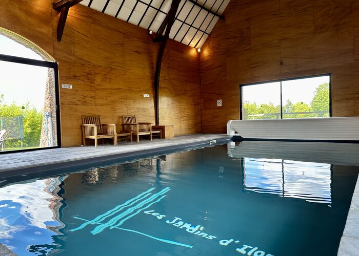 Piscine intérieure chauffée - les jardins d'ilona - haut de france © ©Jardins d'Ilona