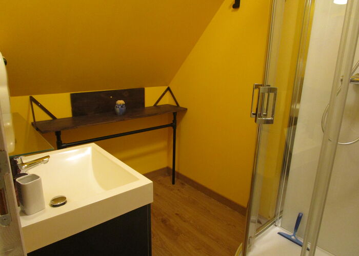 SDB chambre Ophrys © Sur le plateau des landes