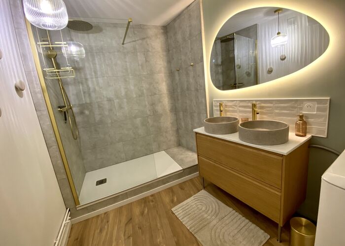 SALLE DE BAIN © 