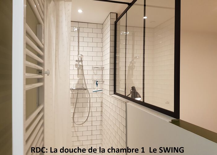 Salle de bain au rez-de-chaussée © © Droits réservés