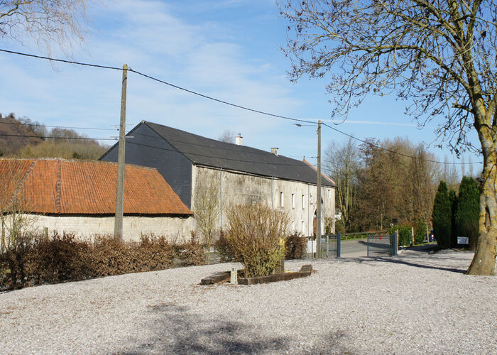 Aire de camping car - La Ferme des Templiers © MAES Isabelle