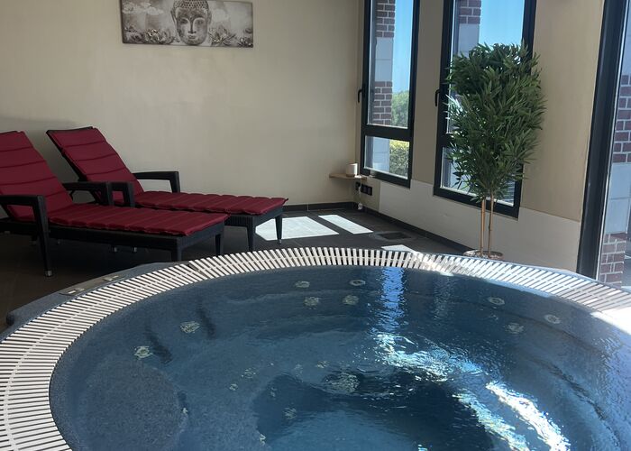 jacuzzi (2) © HOTEL DU GOLF