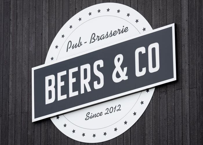 Façade Beer's & Co - Aire-sur -la-Lys en 2024 © Quentin MAILLARD -  Tourisme en Pays de Saint-Omer