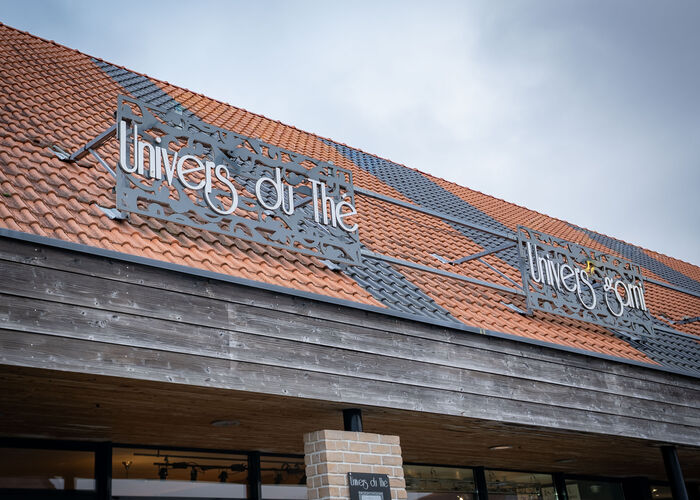 Enseigne Univers Garni - Décembre 2025 © QUENTIN MAILLARD - Tourisme en Pays de Saint-Omer