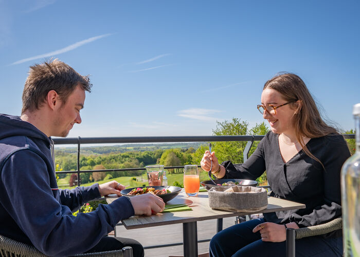 77 - Repas - Brasserie le Ristandèl - Golf © Tourisme en Pays de Saint-Omer © Quentin MAILLARD
