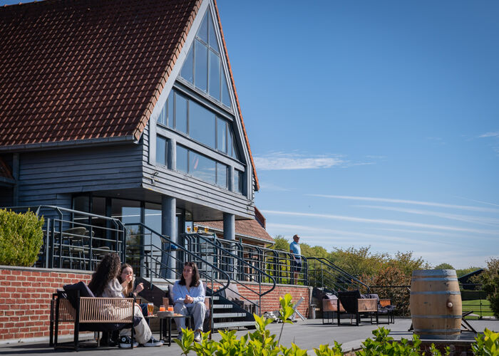 73 - Terrasse - Brasserie le Ristandèl - Golf © Tourisme en Pays de Saint-Omer © Quentin MAILLARD