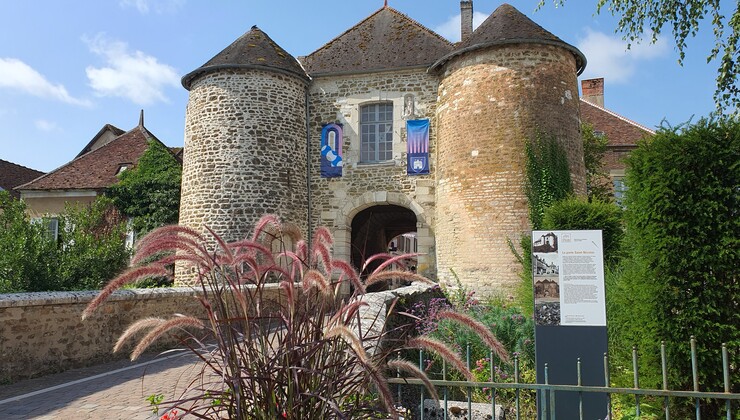 Ervy Porte ST Nicolas