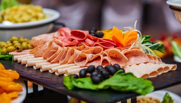 buffet-7012758_960_720.jpg
