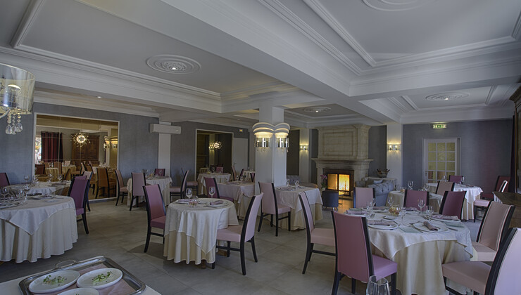 salle aux maisons.jpg