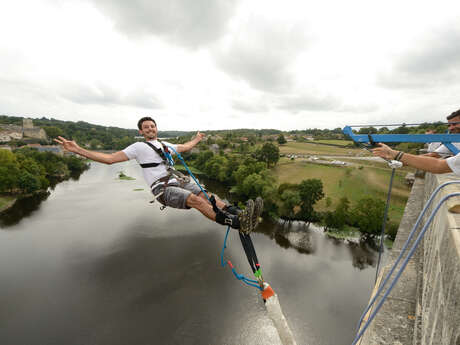 Saut à l’élastique Saut à l’élastique