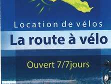 LA ROUTE A VELO LA ROUTE A VELO