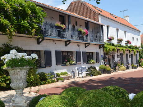Le Domaine de la Frénaie Le Domaine de la Frénaie