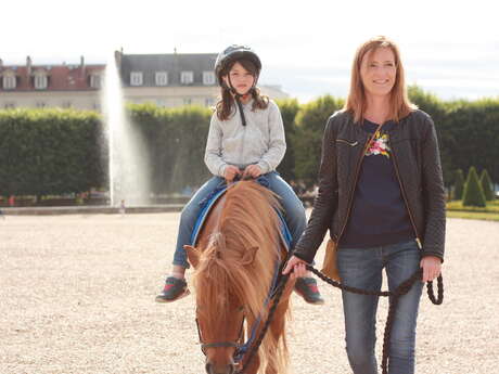 Epona Club - Balades à poney dans le Domaine national de Saint-Germain Epona Club - Balades à poney dans le Domaine national de Saint-Germain