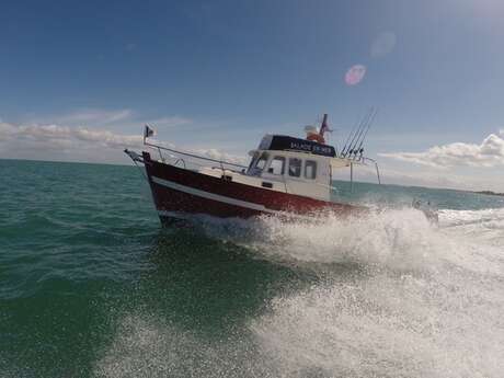 SORTIES EN MER PAR ILE DE RE NAUTISME SORTIES EN MER PAR ILE DE RE NAUTISME