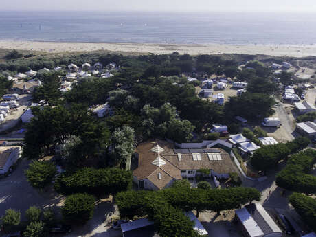 CAMPING CAMPEOLE - LES AMIS DE LA PLAGE CAMPING CAMPEOLE - LES AMIS DE LA PLAGE