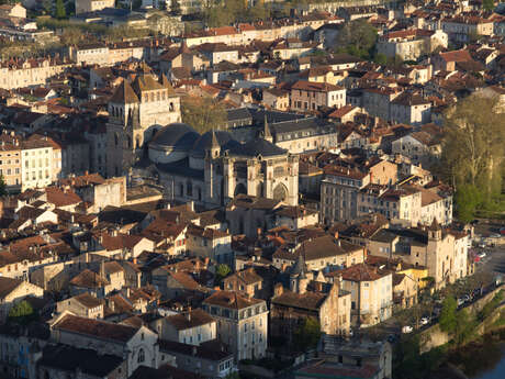 Quartier Cathédral de Cahors Quartier Cathédral de Cahors