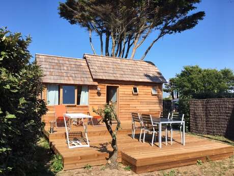 Cabane en bois - Camping Les Baleines