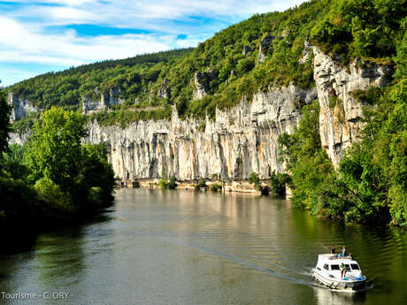 Boucle itinérante - Entre causses et vallées, les 100 km du Quercy Boucle itinérante - Entre causses et vallées, les 100 km du Quercy
