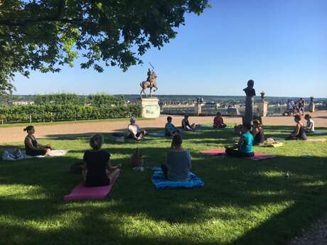 Yoga au Jardin de l'Evêché Yoga au Jardin de l'Evêché