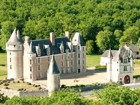 Château de Montpoupon Château de Montpoupon