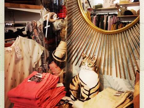 BOUTIQUE "LES FILLES" BOUTIQUE "LES FILLES"
