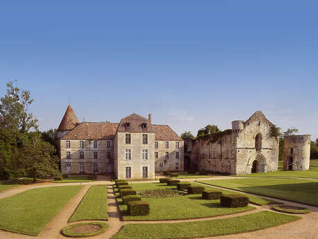 L'Abbaye de La Réau L'Abbaye de La Réau