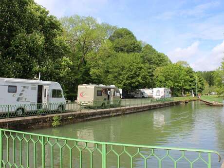 Aire de camping-car de Saint-Venant Aire de camping-car de Saint-Venant