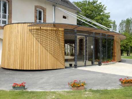 Auberge de Jeunesse Troyes-Rosières Auberge de Jeunesse Troyes-Rosières