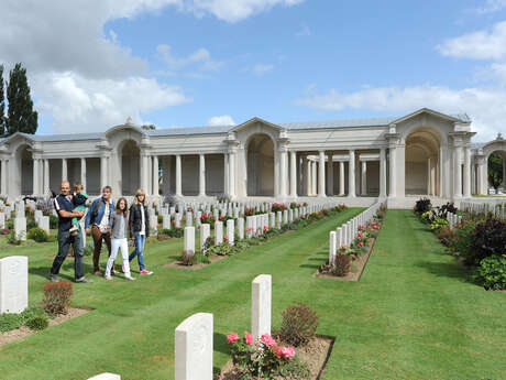 Cimetière militaire britannique du faubourg d'Amiens Cimetière militaire britannique du faubourg d'Amiens