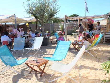 REGLISSE BAR SUR LA PLAGE DE RIVEDOUX REGLISSE BAR SUR LA PLAGE DE RIVEDOUX