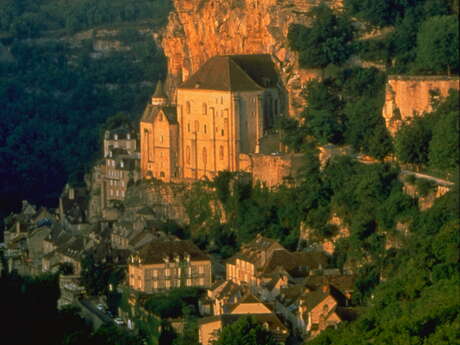 Chemin de Rocamadour et des Deux Vallées Chemin de Rocamadour et des Deux Vallées