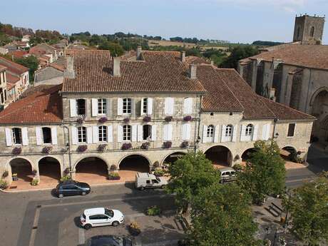 BASTIDE DE MONTRÉAL DU GERS BASTIDE DE MONTRÉAL DU GERS