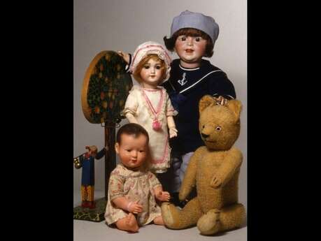 Musée de Poupées et Jouets Musée de Poupées et Jouets