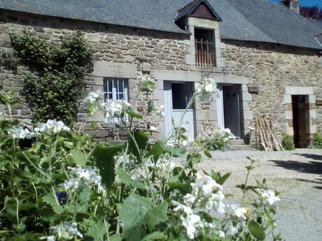 Fête de la Bretagne " une véprée festive à la ferme d'antan ". Fête de la Bretagne " une véprée festive à la ferme d'antan ".