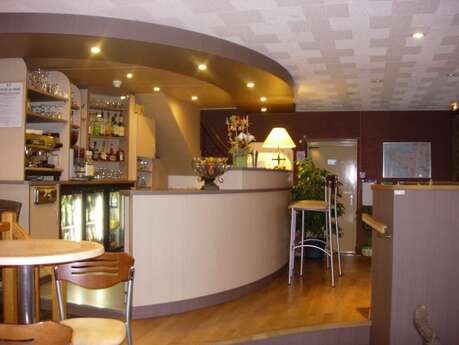Hôtel - restaurant La Grande Fontaine Hôtel - restaurant La Grande Fontaine