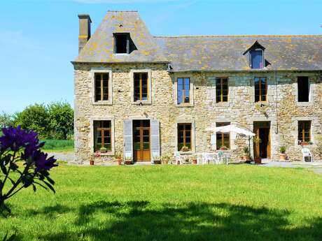 Manoir LE BREUIL Manoir LE BREUIL