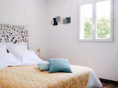 OASIS DU GOLF - CHAMBRE CHANDELLE OASIS DU GOLF - CHAMBRE CHANDELLE