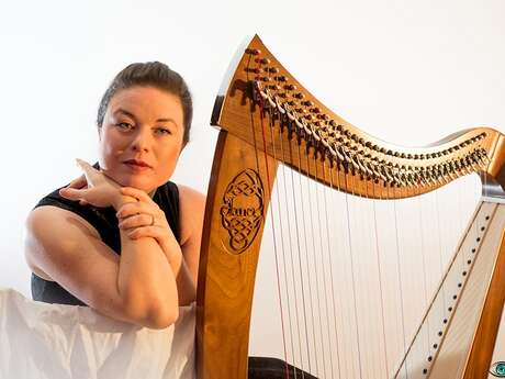 Nolwenn Arzel (Harpe Celtique) Nolwenn Arzel (Harpe Celtique)