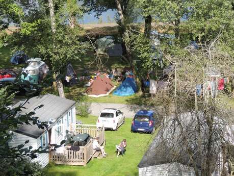 Camping Domaine du Roc Camping Domaine du Roc