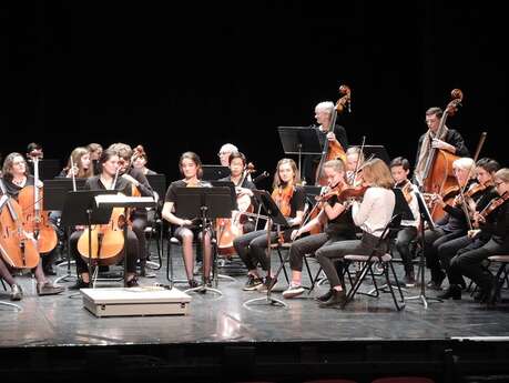 Soirée de Noël avec l'Orchestre des élèves et les violoncelles Soirée de Noël avec l'Orchestre des élèves et les violoncelles