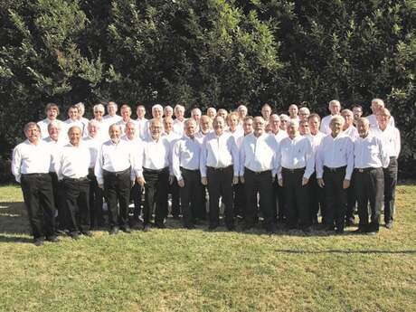 Chant choral avec Mouezh Paotred Breizh Chant choral avec Mouezh Paotred Breizh