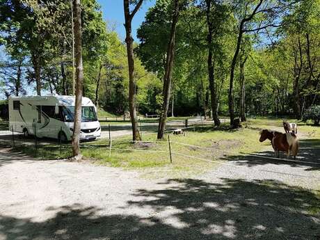 Aire Camping-Car Parc de Girac Aire Camping-Car Parc de Girac