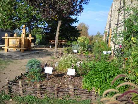 Le Jardin des Cinq Sens Le Jardin des Cinq Sens
