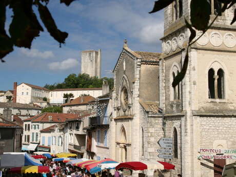 Marché à Montcuq Marché à Montcuq